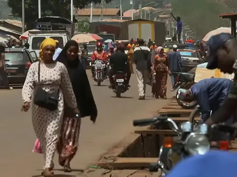 Guinea: Los Repatriados